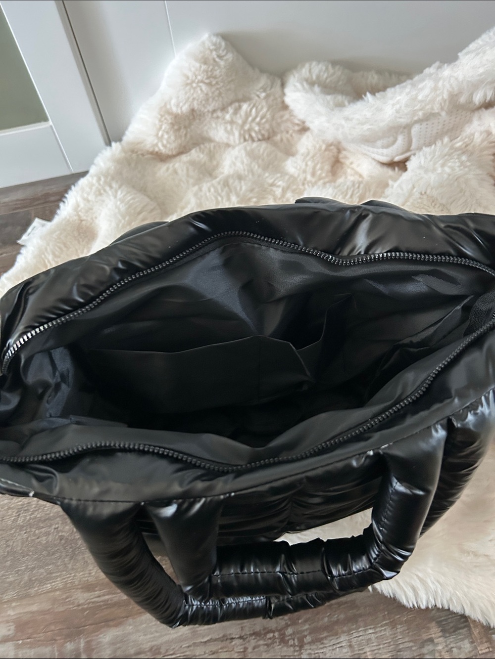 Moncler Apres Ski Ensemble 4 pieces 🖤🖤 - Picture 15 of 16